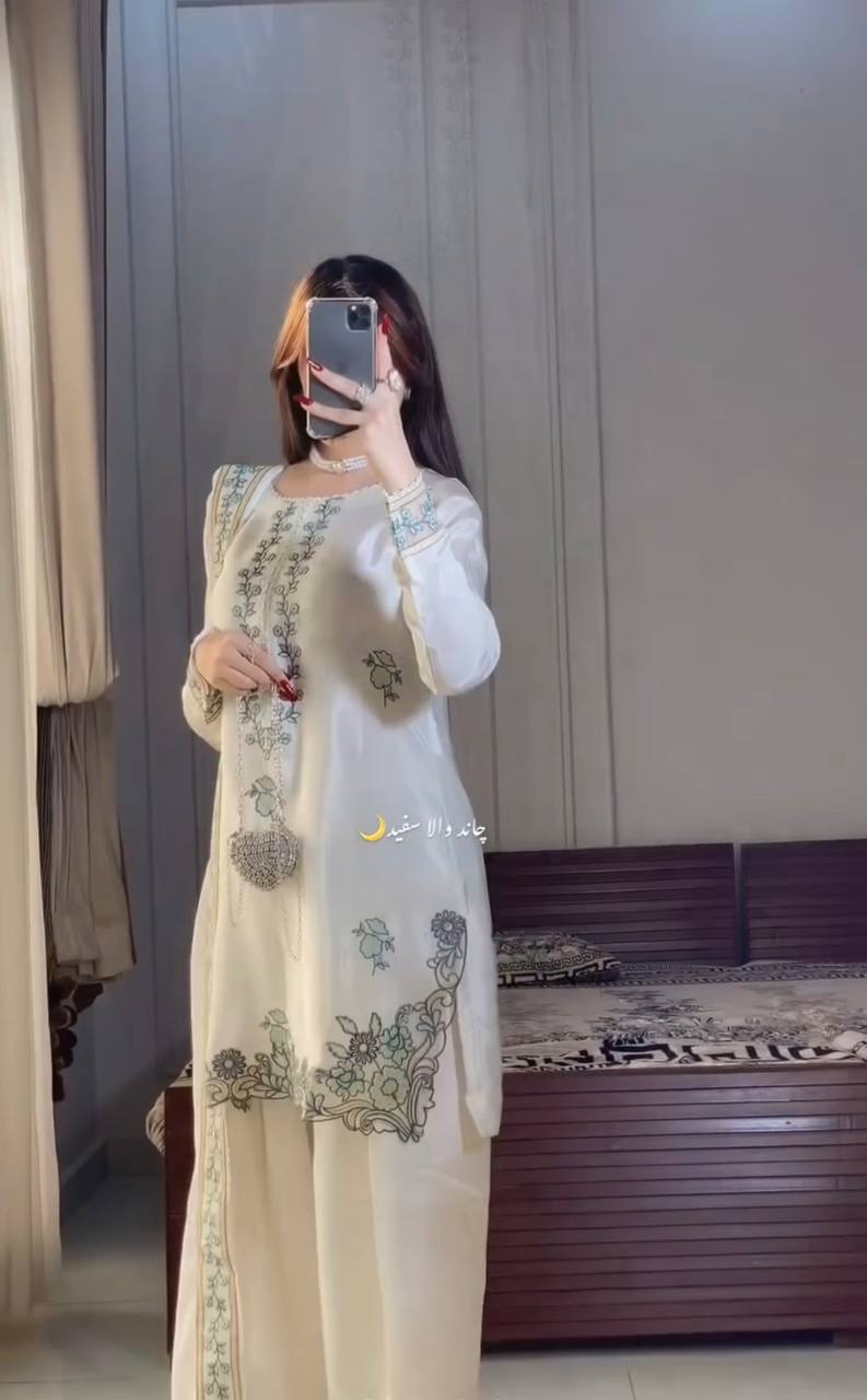 Editorial Pearl & Sage Contrast Co-ord